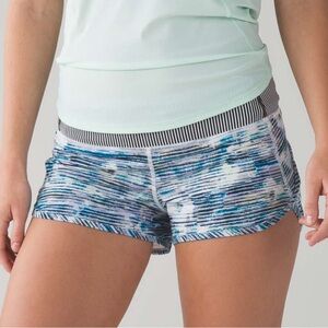 Lululemon Speed Short 4-way Stretch 2.5", size 8